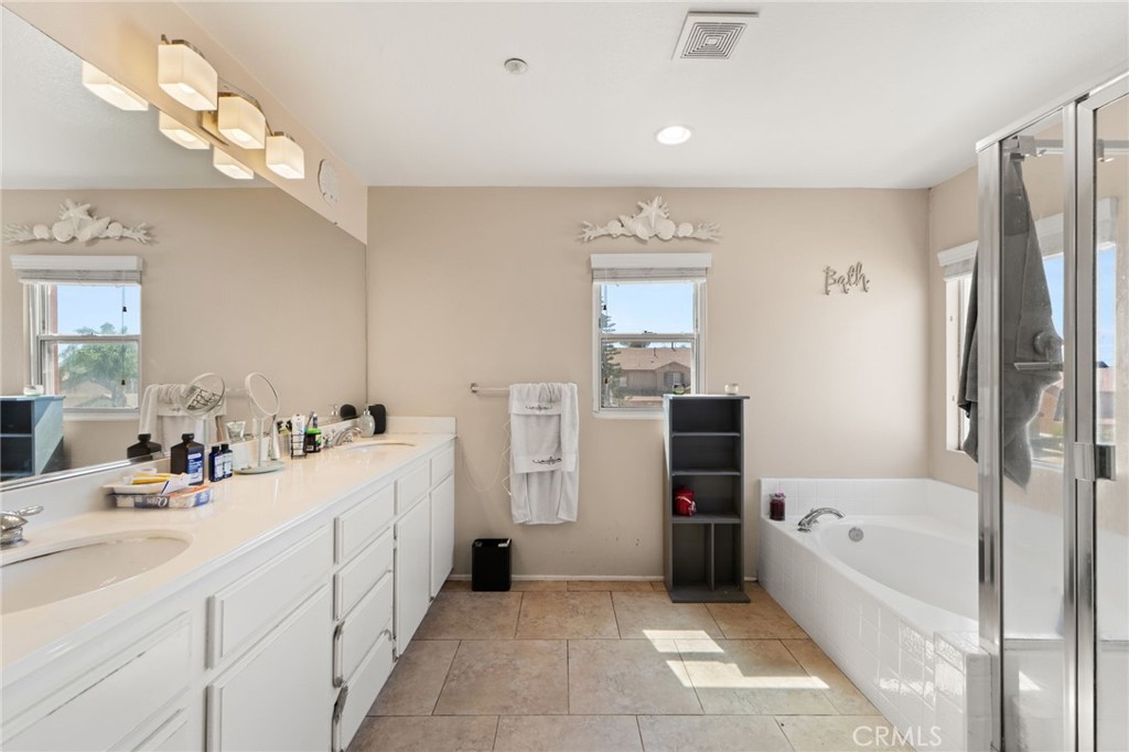 8028 La Crosse Way Property Photo 16