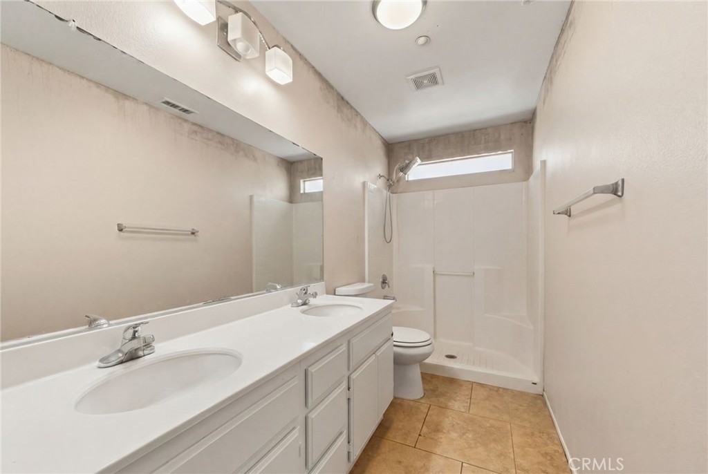8028 La Crosse Way Property Photo 17