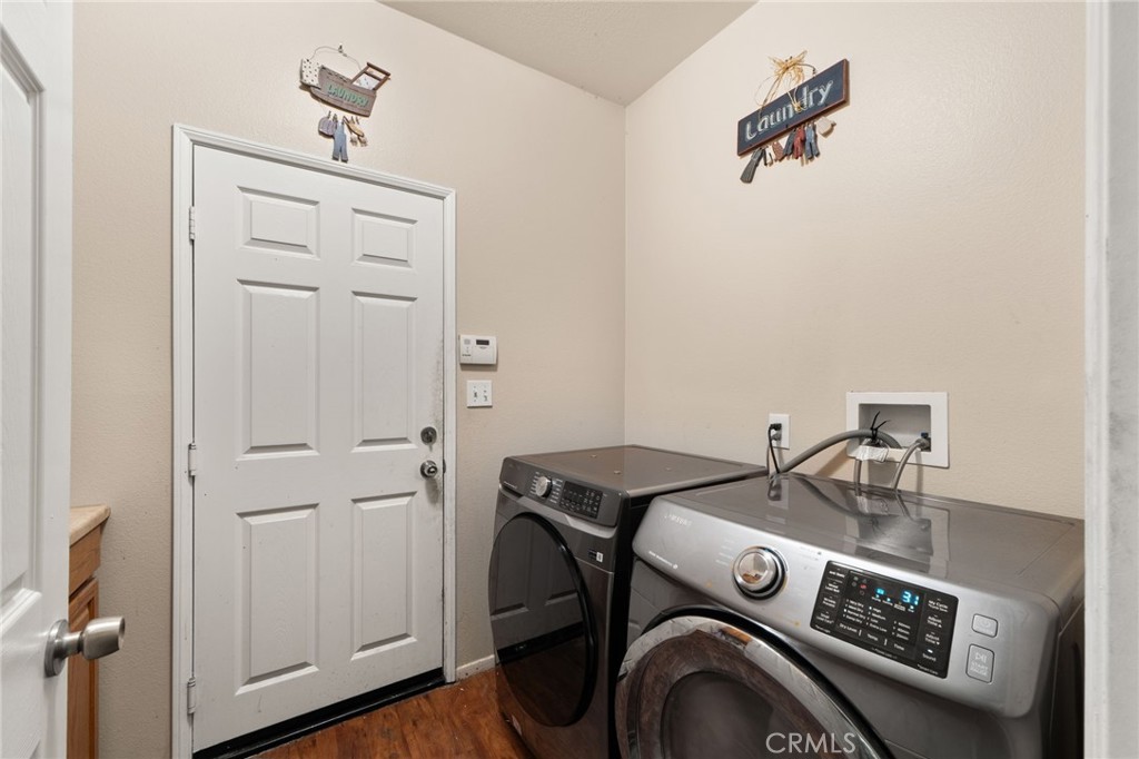 8028 La Crosse Way Property Photo 24