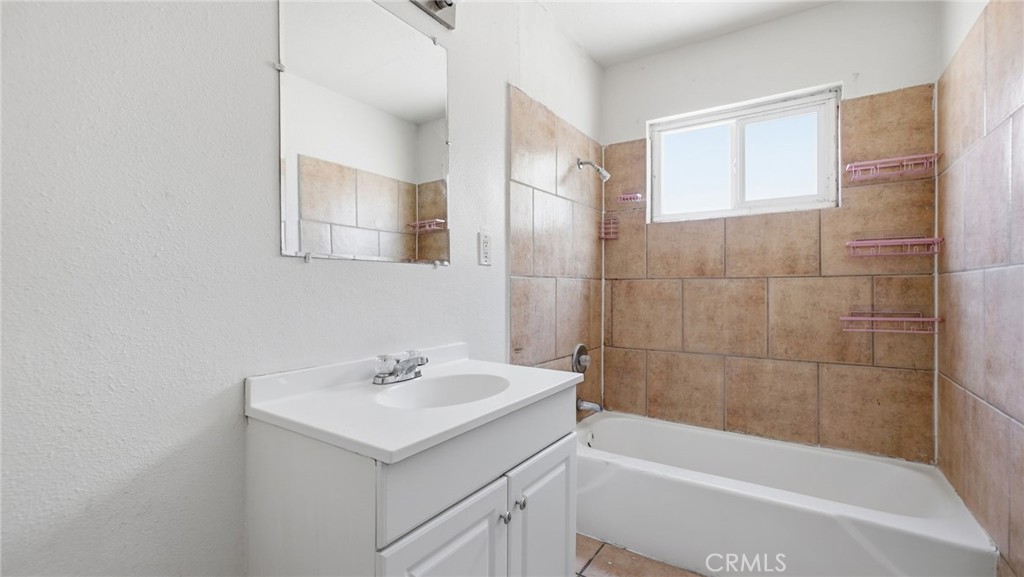511 E Fredricks Property Photo 19