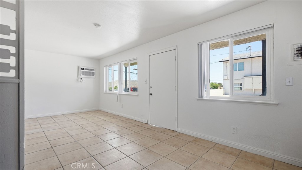 511 E Fredricks Property Photo 27