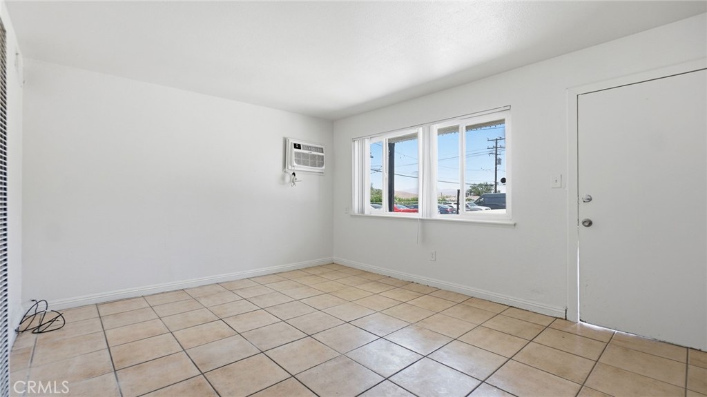 511 E Fredricks Property Photo 31