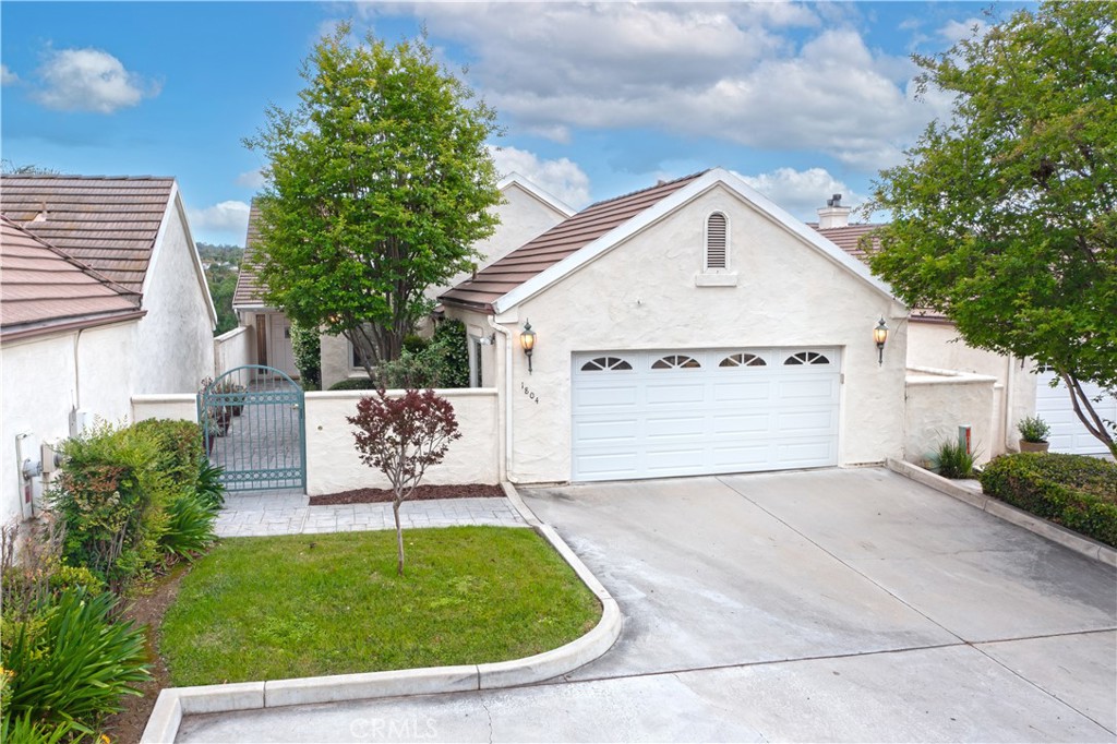 1804 Prince Albert Drive Property Photo 5