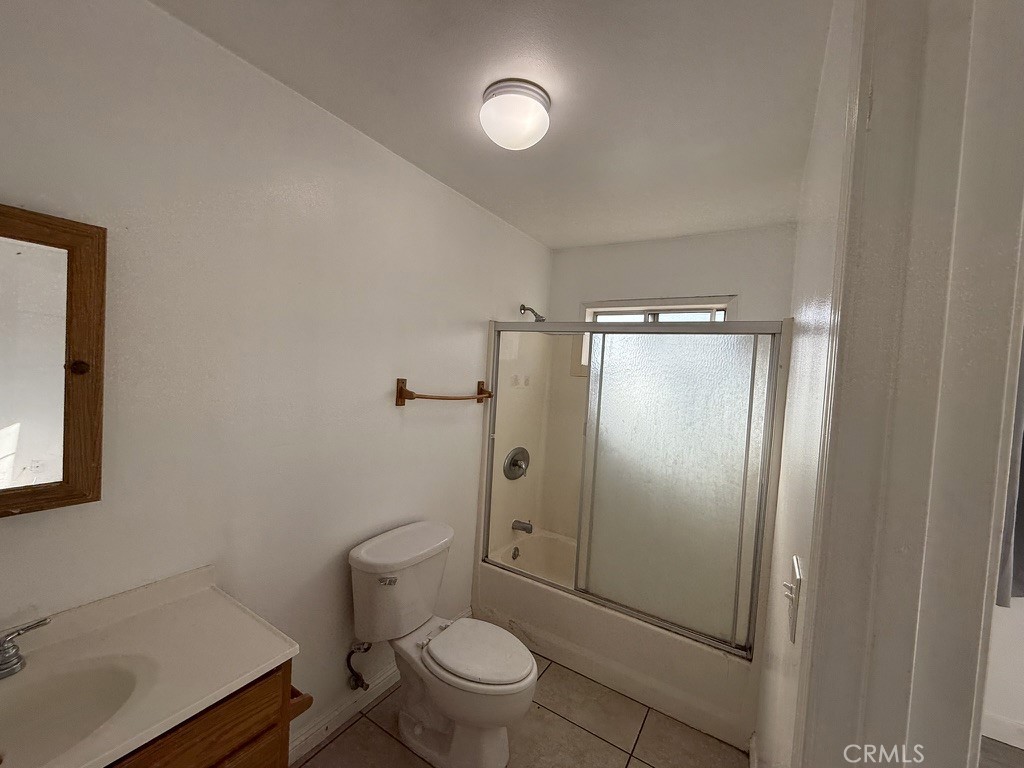 5112 N Sunflower Property Photo 9