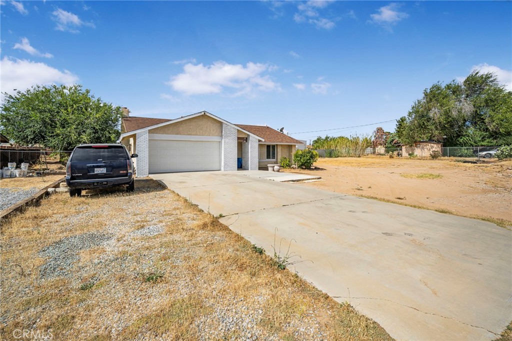 18025 Juniper Street Property Photo 2