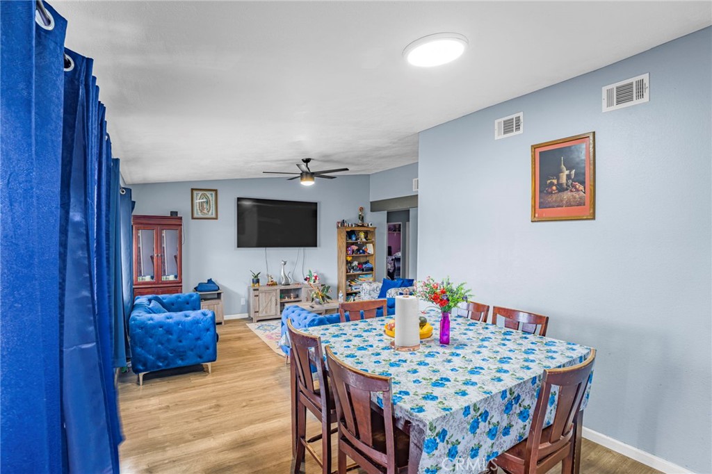 18025 Juniper Street Property Photo 11