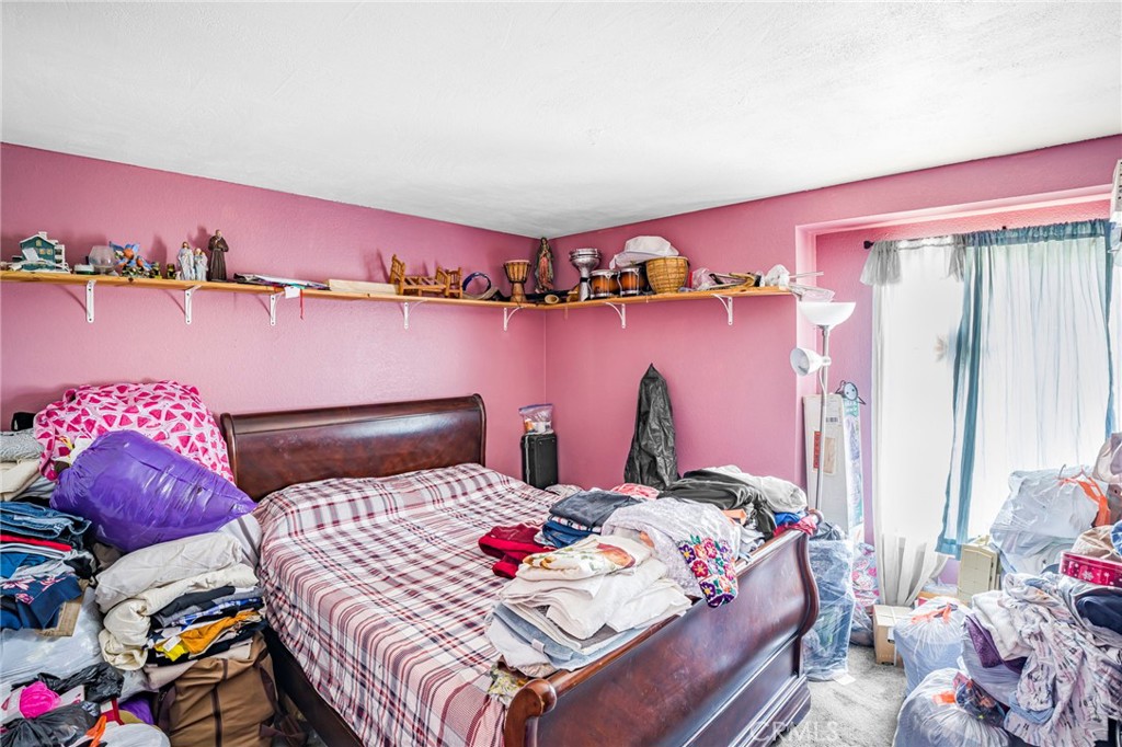 18025 Juniper Street Property Photo 16