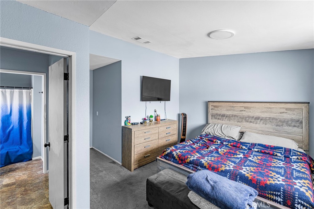 18025 Juniper Street Property Photo 19