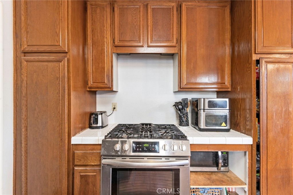 23379 Harland Drive Property Photo 8