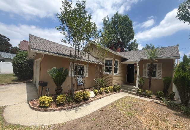 7106 Jellico Avenue Property Photo 1
