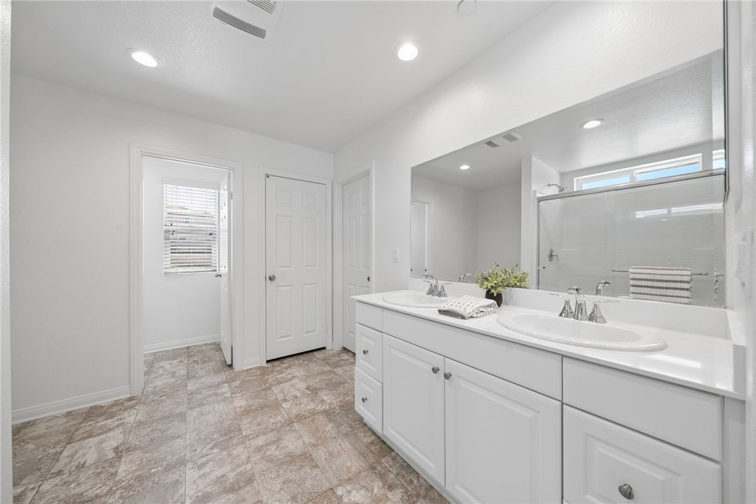 20130 Curaco Court Property Photo 25