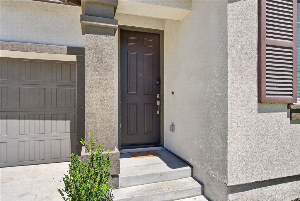 590 Colorado Drive Property Photo 4