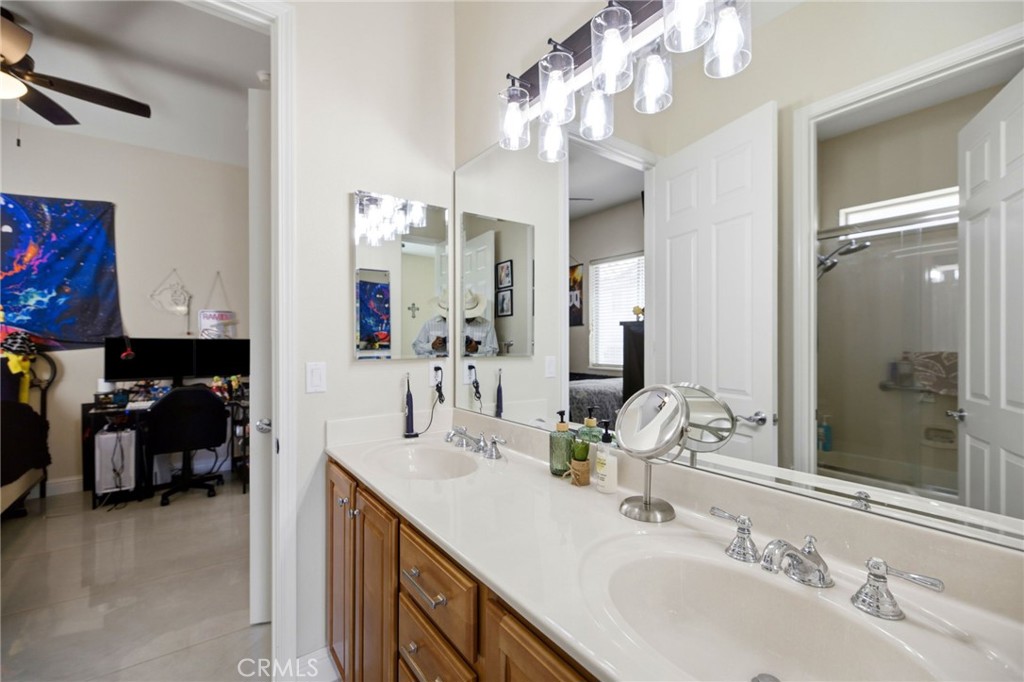 40596 Corte Los Cerritos Property Photo 17