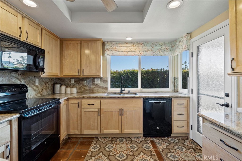 17 Toledo Drive Property Photo 2