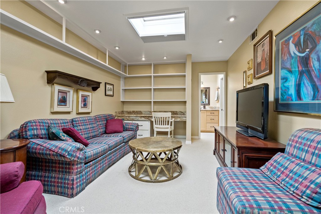 17 Toledo Drive Property Photo 13