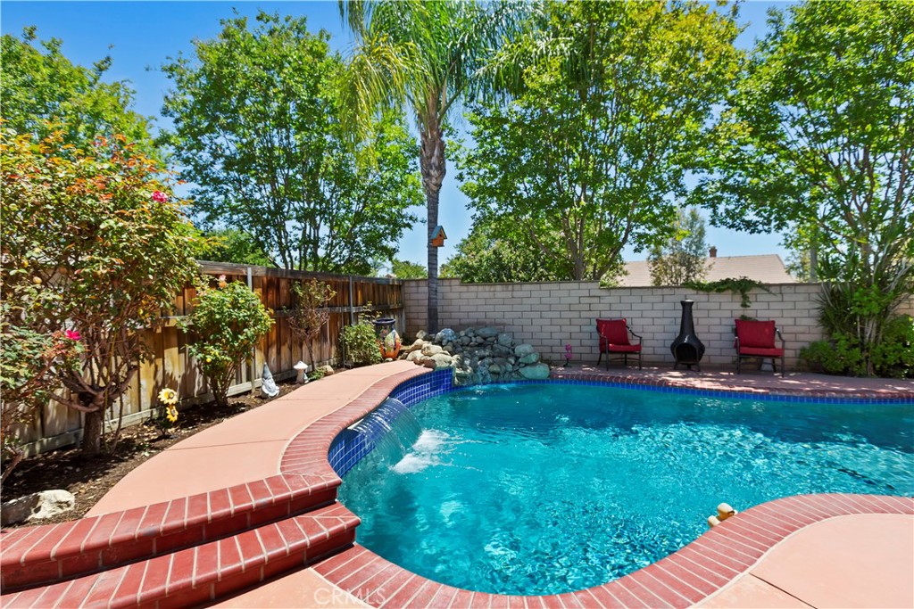 9609 Heartland Property Photo 3
