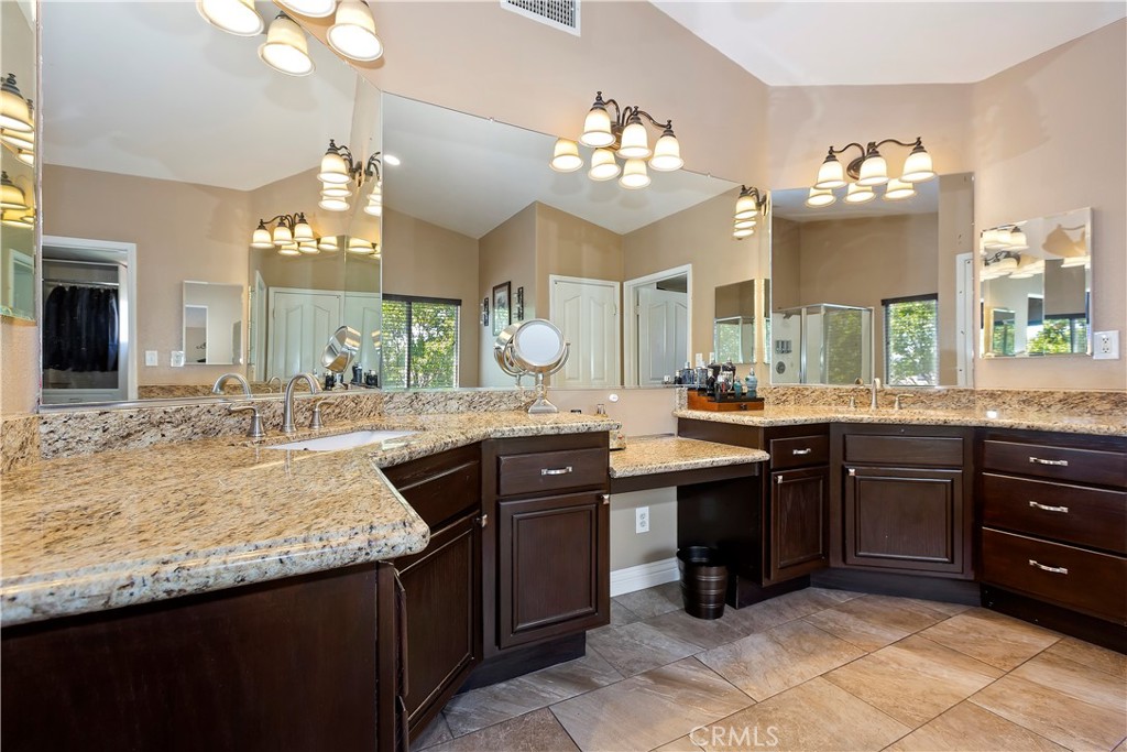 9609 Heartland Property Photo 39
