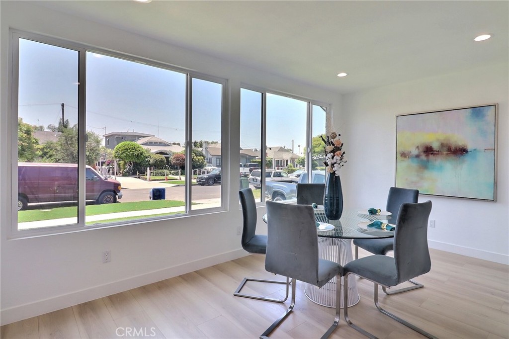 2015 W 42nd Place Property Photo 7