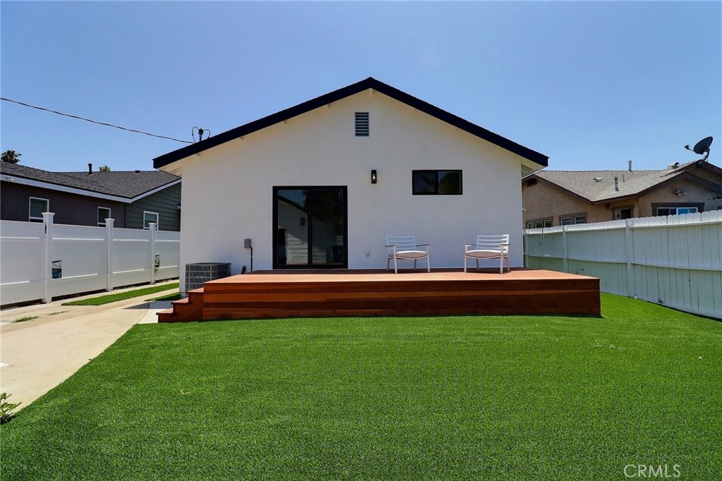 2015 W 42nd Place Property Photo 22