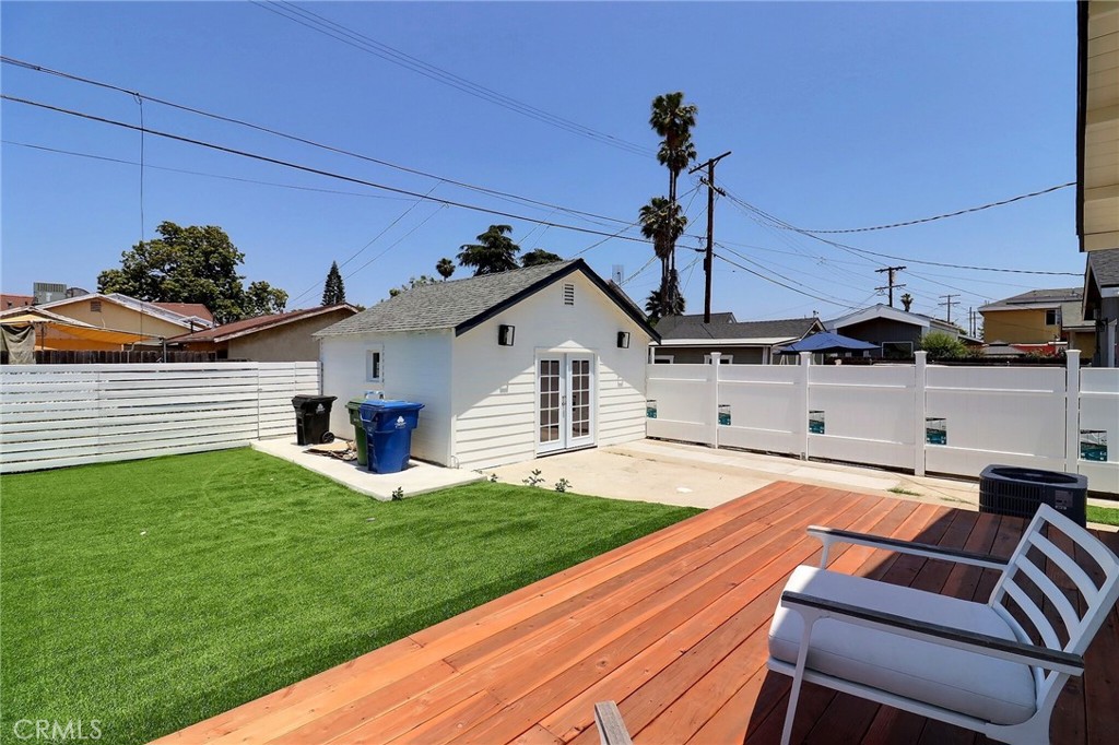 2015 W 42nd Place Property Photo 23