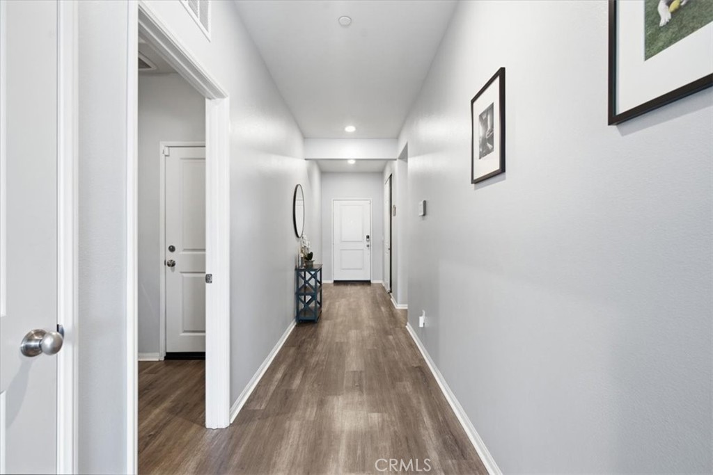 15727 Akron Property Photo 3