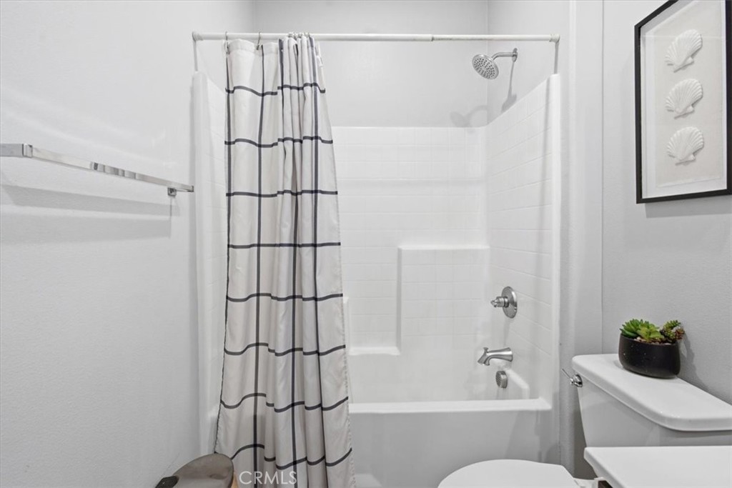 15727 Akron Property Photo 27