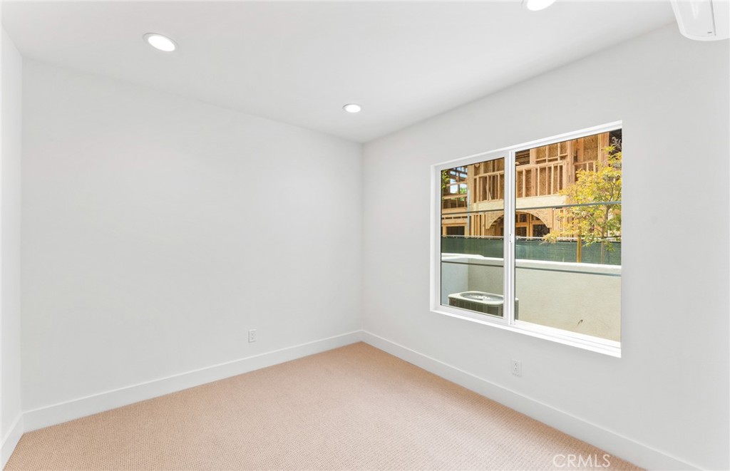 107 Sorrel Court Property Photo 3
