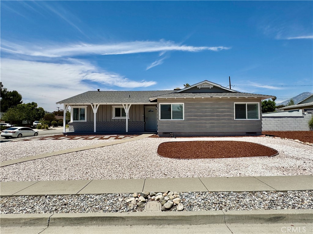 1127 Turning Bend Property Photo 1