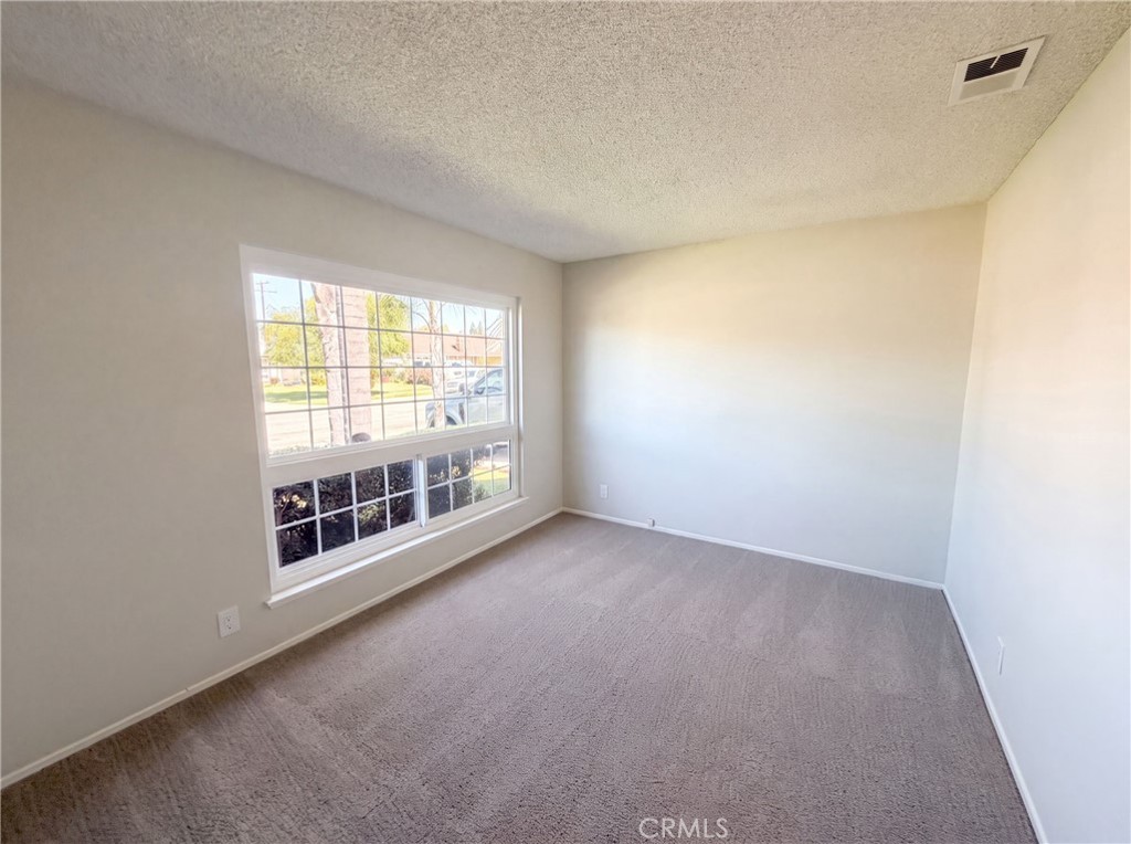 648 Brentwood Property Photo 4