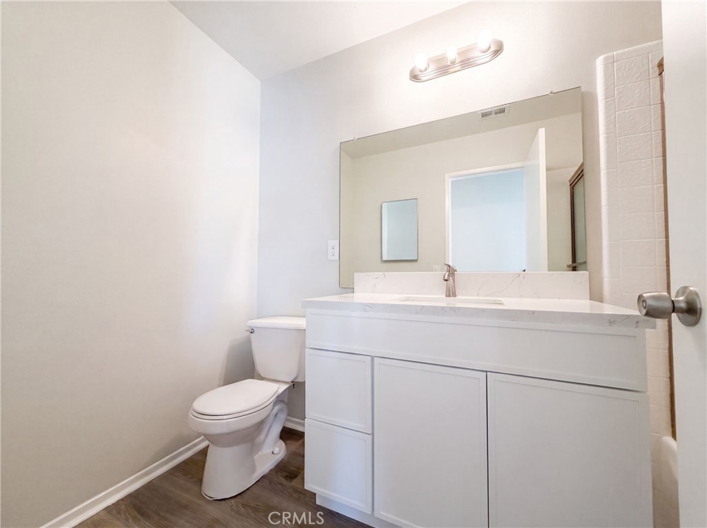 648 Brentwood Property Photo 18