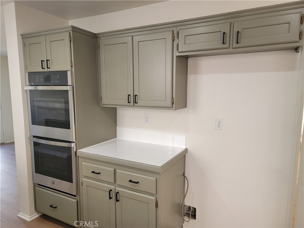 7466 Holloway Property Photo 4