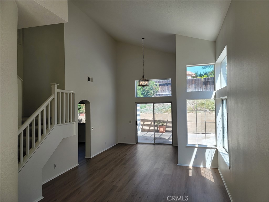 7466 Holloway Property Photo 7