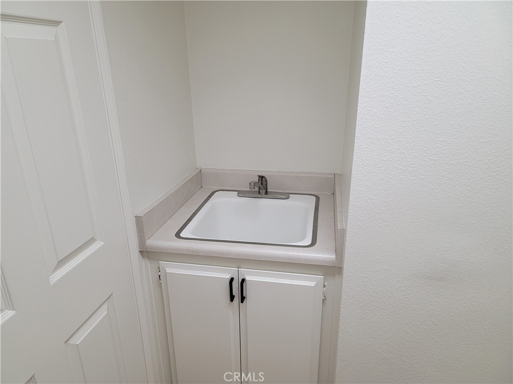 7466 Holloway Property Photo 22