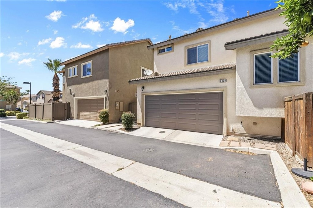 4939 Plumtree Court Property Photo 30