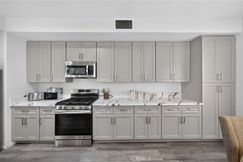 23638 Narcissus Property Photo 14
