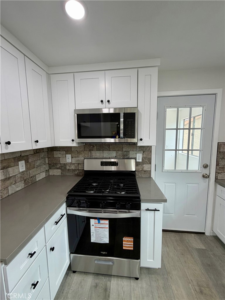 543 E 3rd Street Property Photo 11