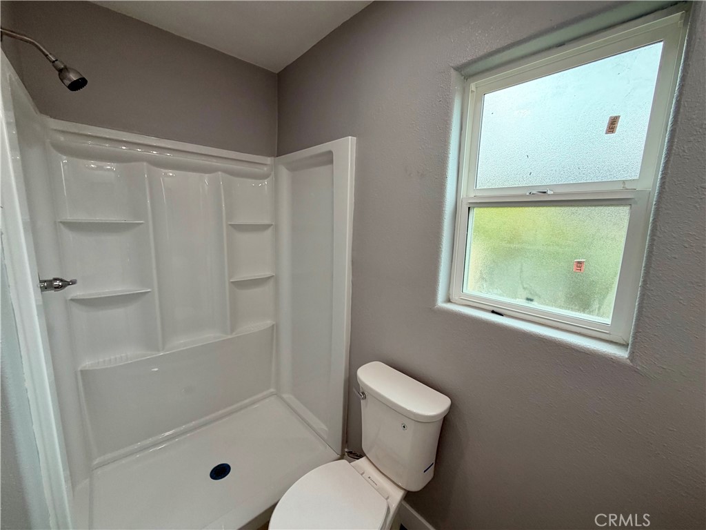 543 E 3rd Street Property Photo 16