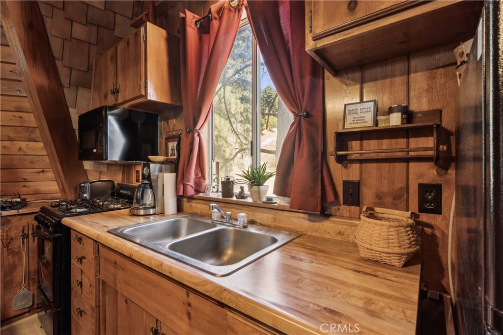 31438 Easy Street Property Photo 29