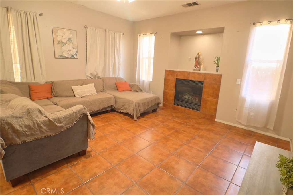 3891 Albillo Loop Property Photo 9
