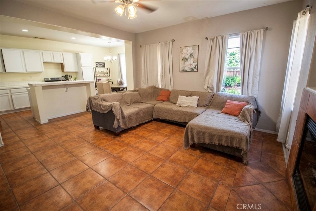 3891 Albillo Loop Property Photo 11