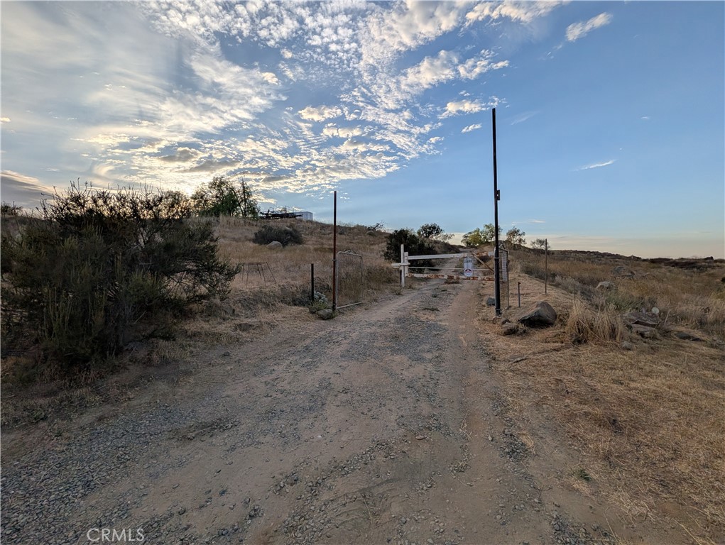 16690 Harris Property Photo 5