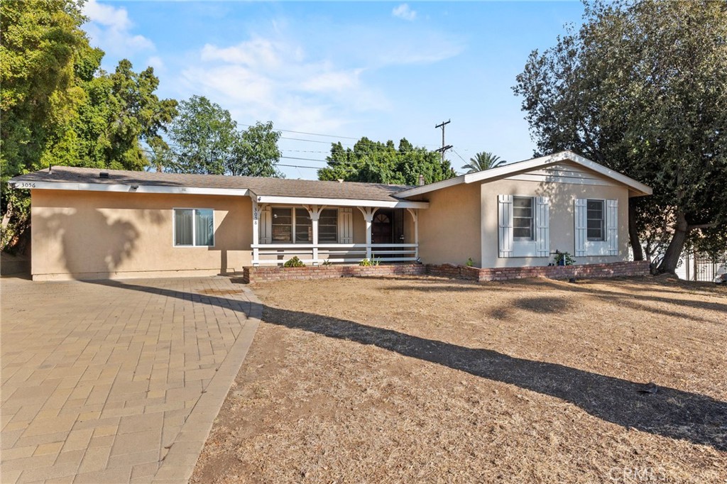 3058 Flanders Property Photo 1