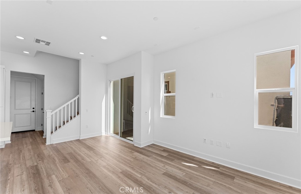 105 Moody Property Photo 4
