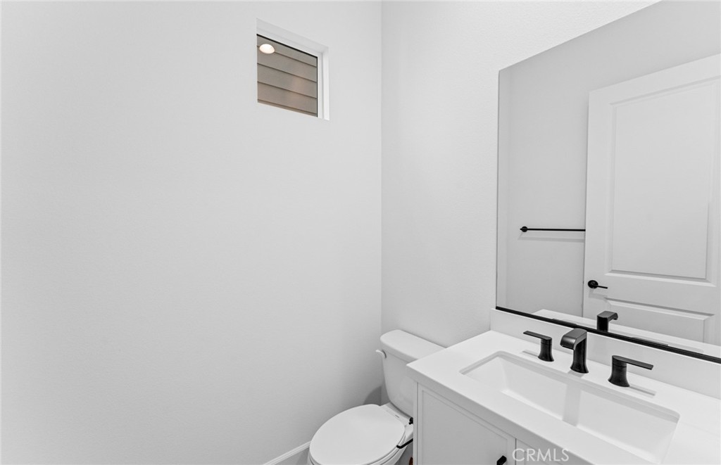105 Moody Property Photo 14