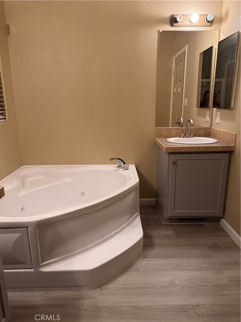 2205 W Acacia 190 Property Photo 12