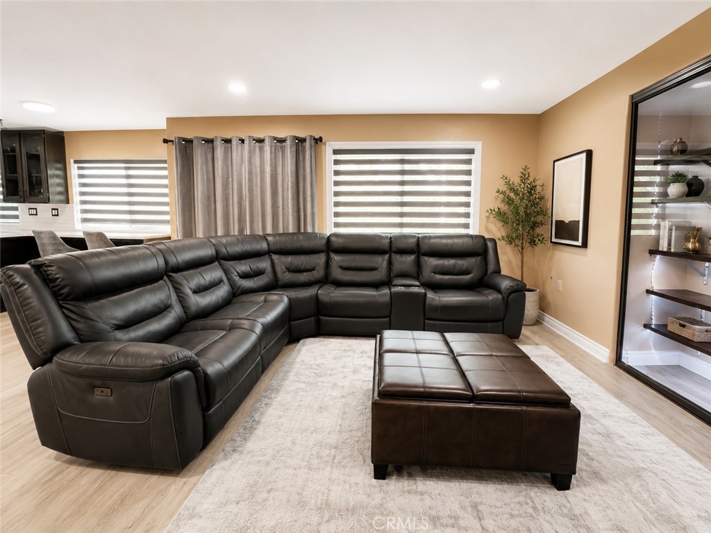 6576 Darcena Street Property Photo 15