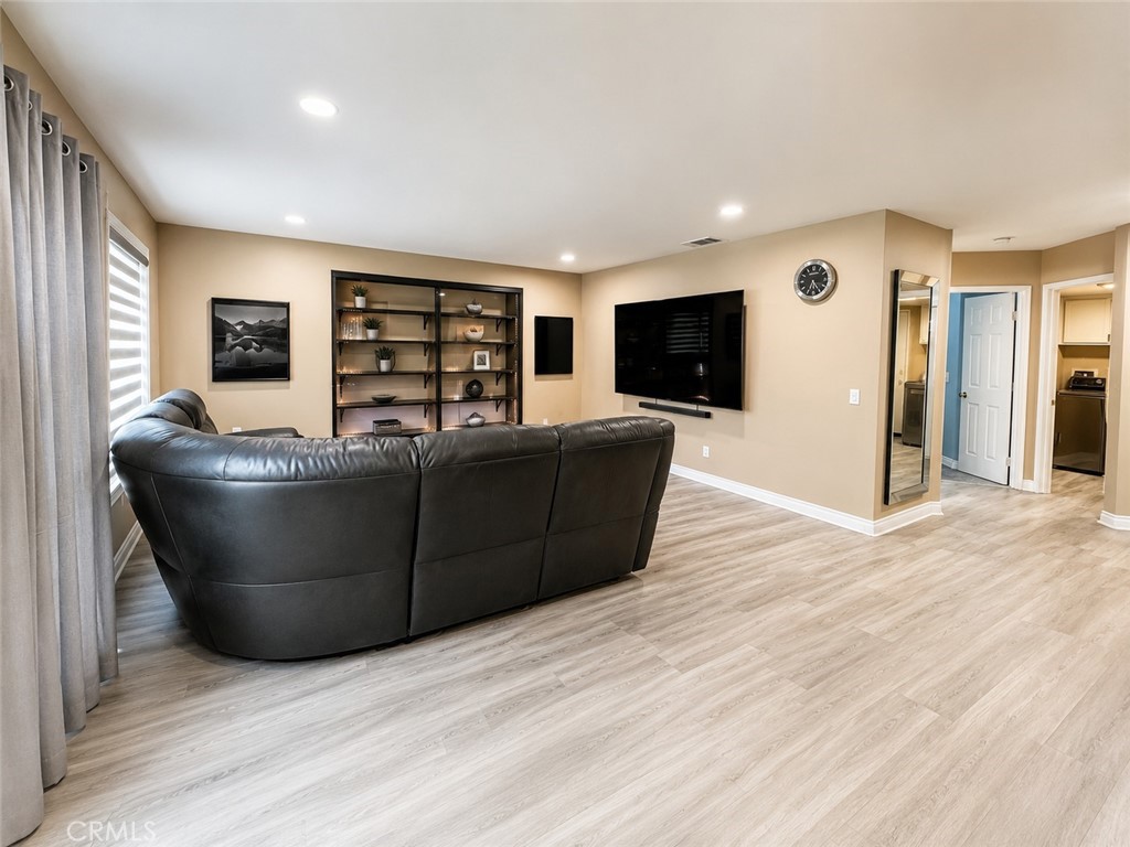 6576 Darcena Street Property Photo 16