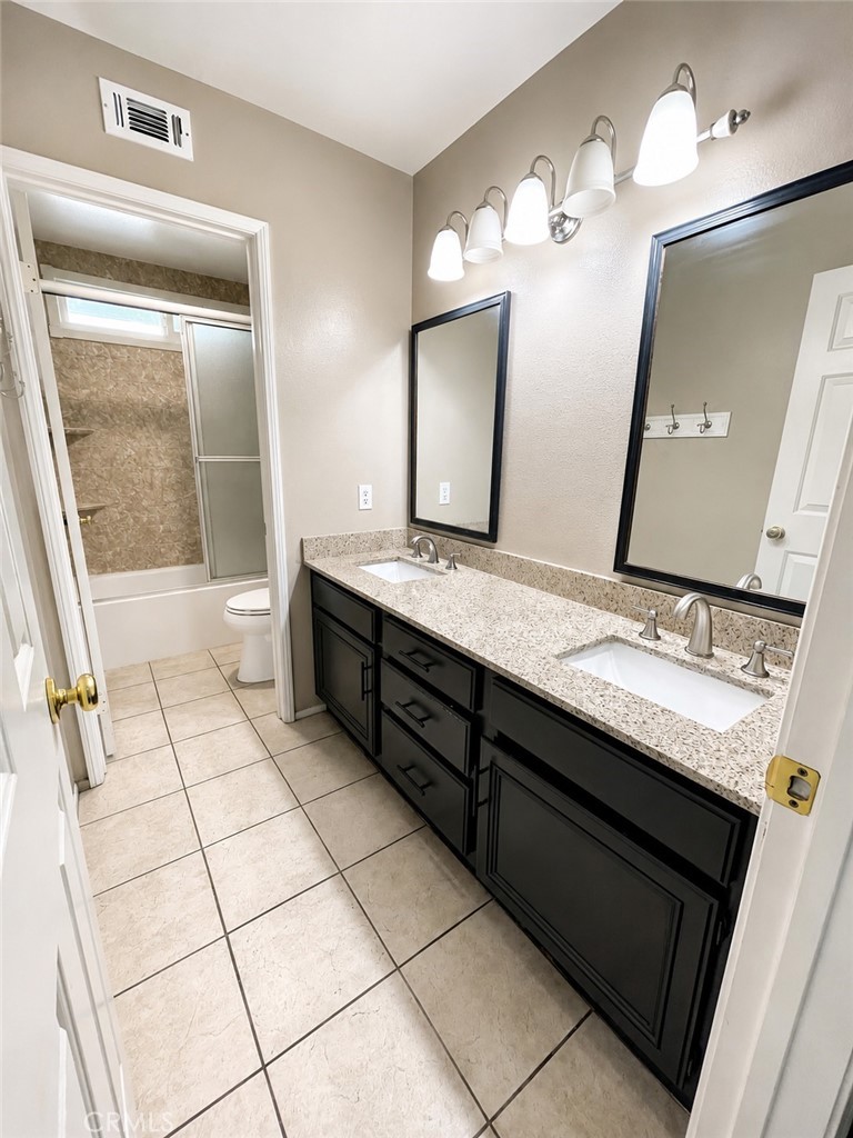 6576 Darcena Street Property Photo 40