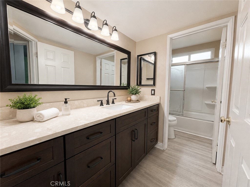 6576 Darcena Street Property Photo 47