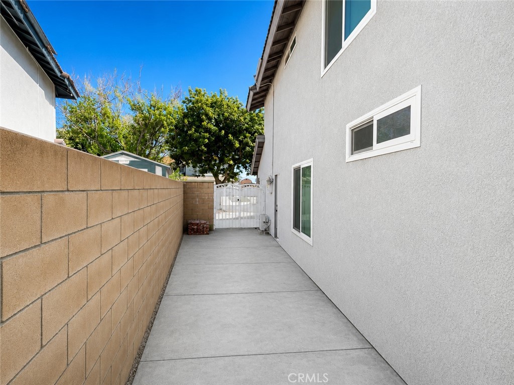 6576 Darcena Street Property Photo 55